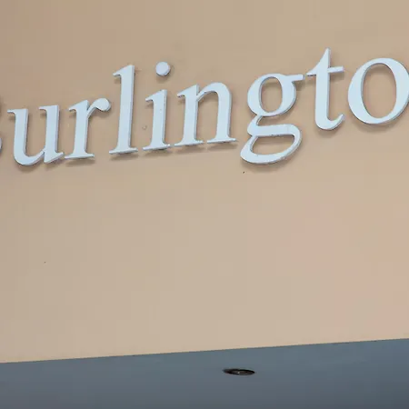 מלון דירות Burlington