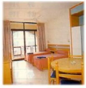 Burlington Aparthotel