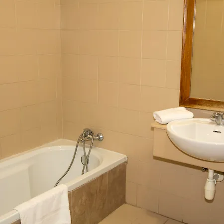 Burlington Apart-hotel 3*