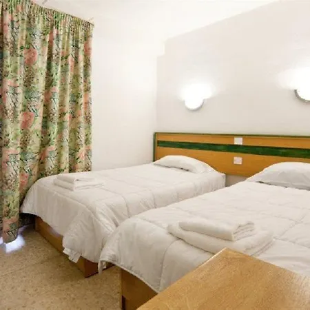 Apart-hotel Burlington St. Julian's