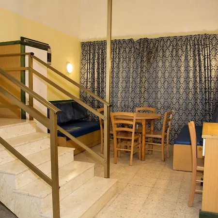 Burlington Aparthotel