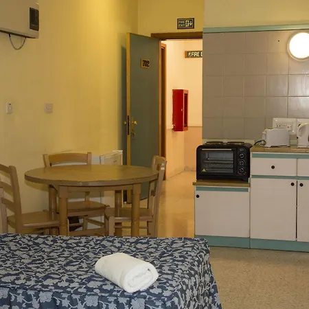 Burlington Aparthotel Saint Julian's