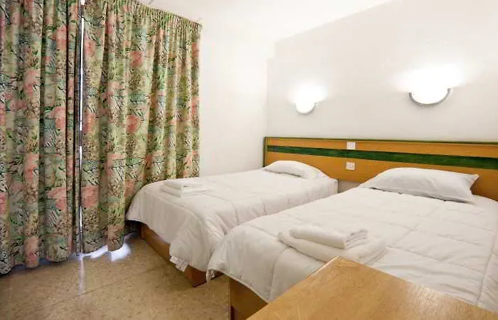 Lejlighedshotel Burlington Saint Julian's