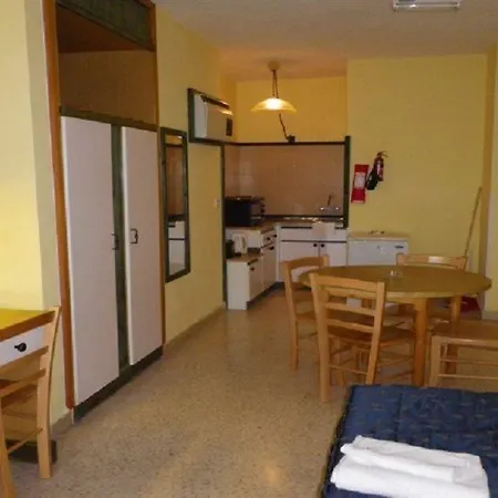 Апарт-отель Burlington 3*