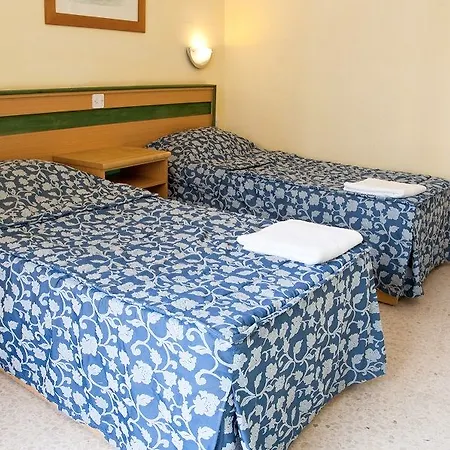 Burlington 3* Сент Джулианс